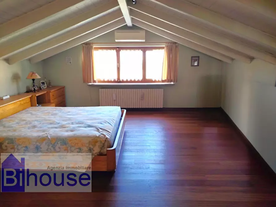 Immagine 29 di Villa in vendita  a Cossato