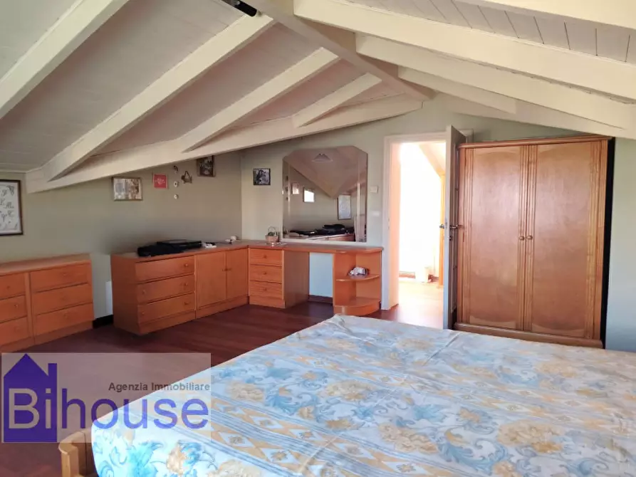 Immagine 30 di Villa in vendita  a Cossato