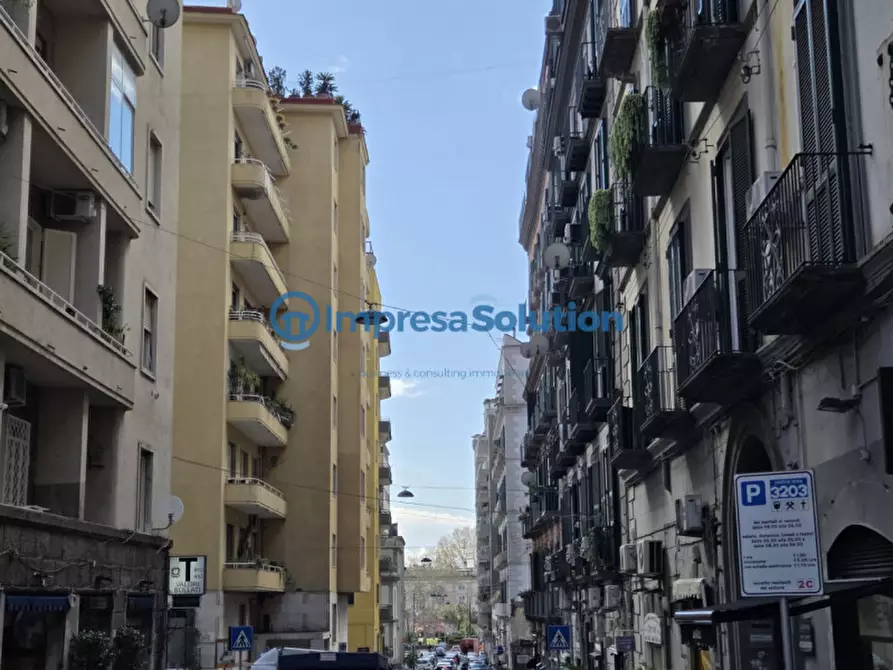 Immagine 5 di Attività commerciale in vendita  in Piazza Sannazzaro a Napoli