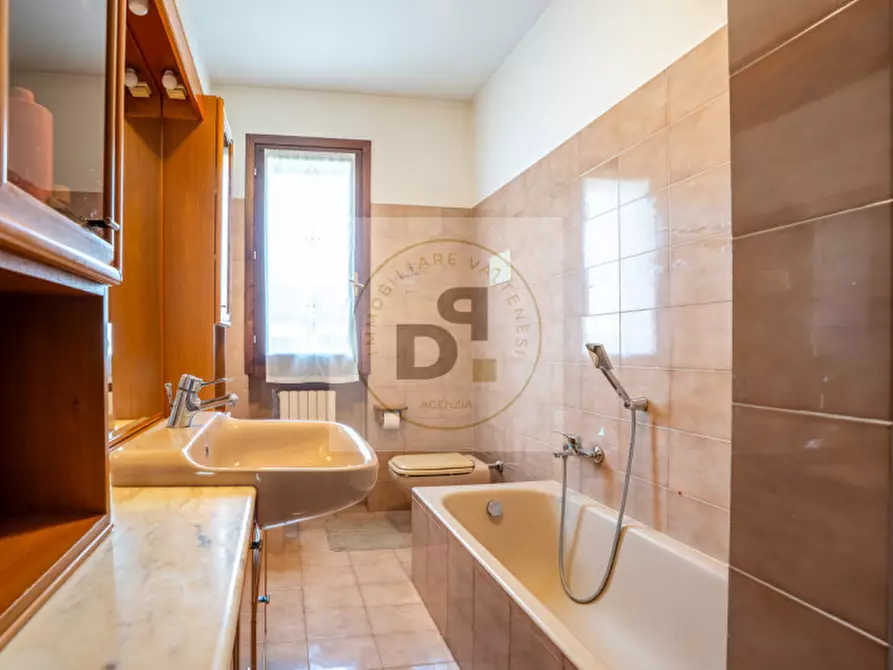 Immagine 16 di Villetta a schiera in vendita  in Via Giuseppe Filippini a Salò