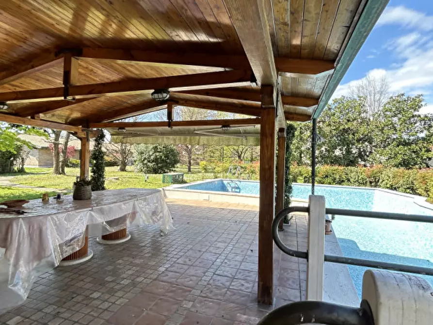 Immagine 15 di Villa in vendita  in Via Roma a Salzano