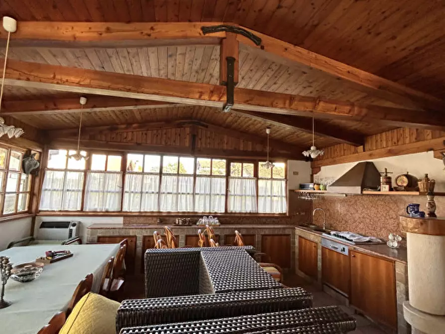 Immagine 20 di Villa in vendita  in Via Roma a Salzano