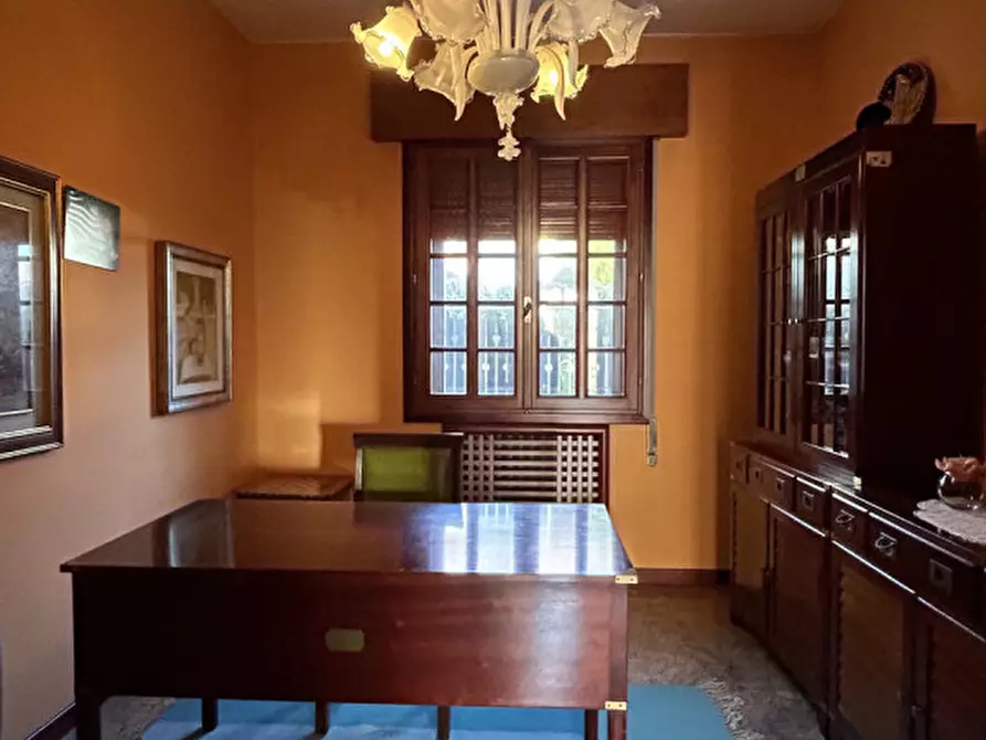 Immagine 53 di Villa in vendita  in Via Roma a Salzano