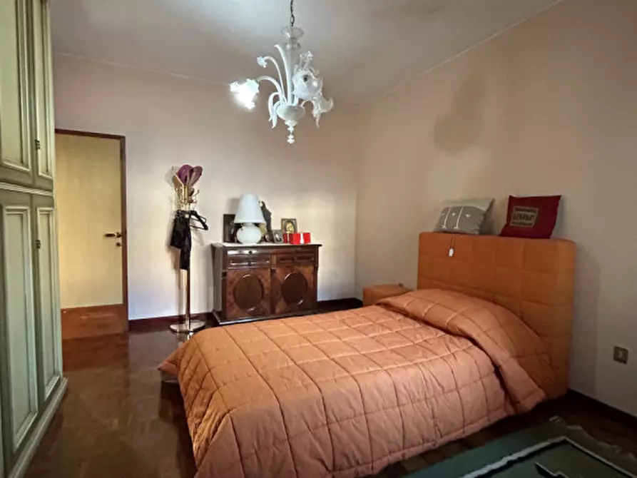 Immagine 54 di Villa in vendita  in Via Roma a Salzano