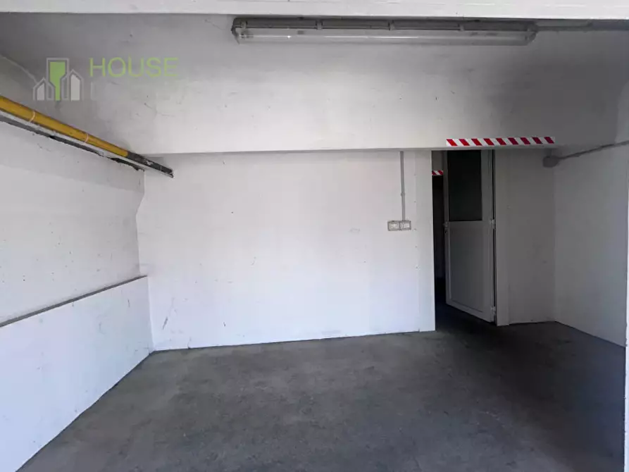 Immagine 13 di Capannone industriale in affitto  a Zanè