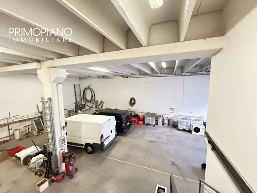 Immagine 5 di Magazzino in vendita  in Via Vienna a Trento