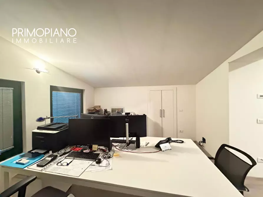 Immagine 15 di Magazzino in vendita  in Via Vienna a Trento
