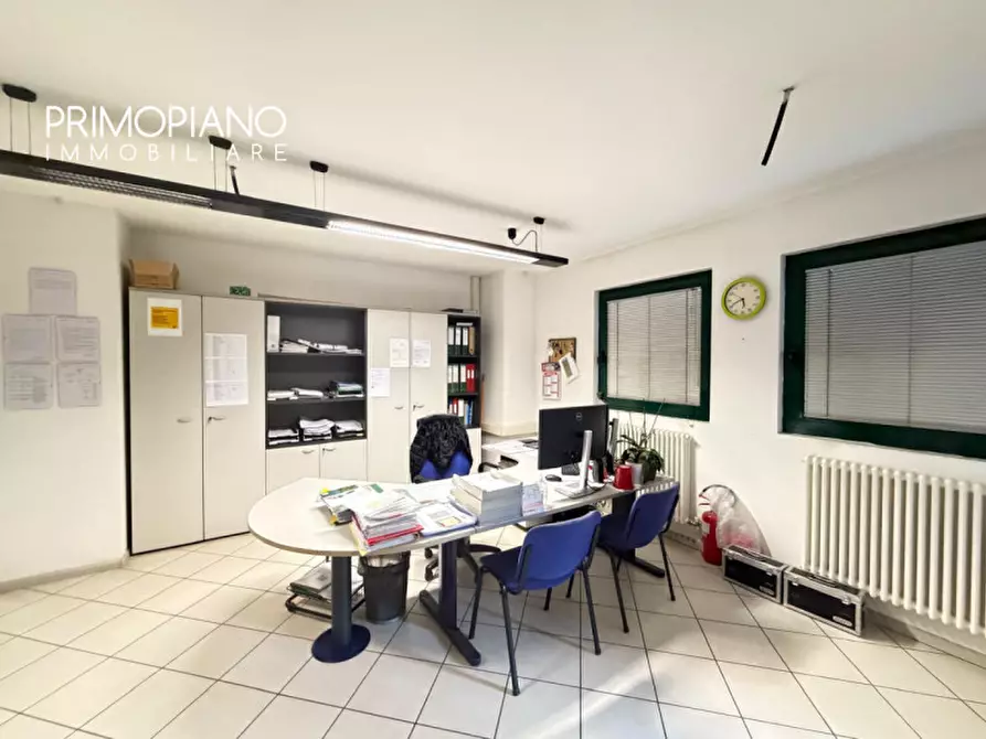 Immagine 21 di Magazzino in vendita  in Via Vienna a Trento