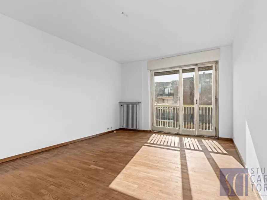 Immagine 3 di Appartamento in vendita  in via mario donati, 10 a Milano
