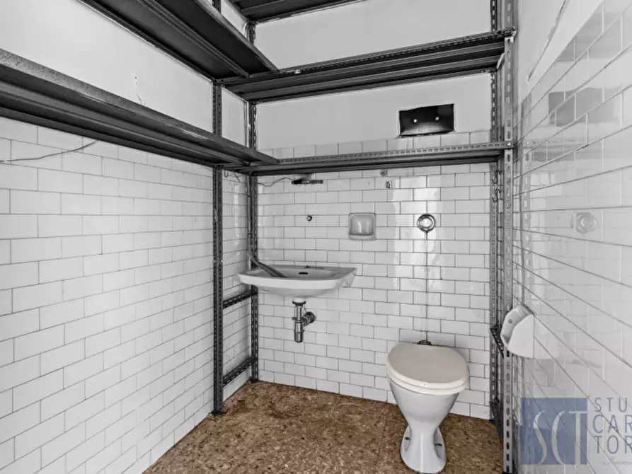 Immagine 22 di Appartamento in vendita  in via mario donati, 10 a Milano