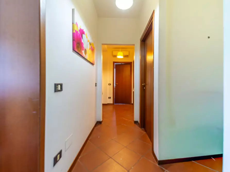 Immagine 16 di Appartamento in vendita  in Viale Osacca, 7 a Parma