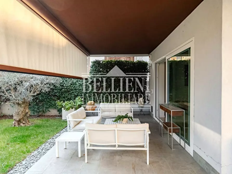 Immagine 2 di Appartamento in vendita  in via salvi a Vicenza