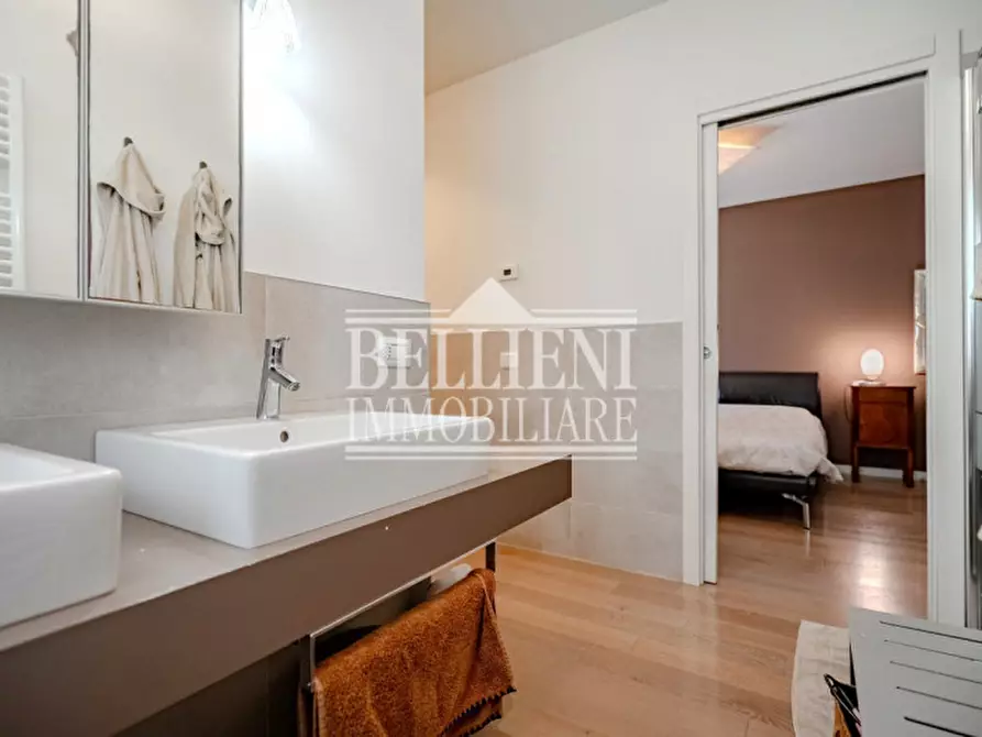 Immagine 21 di Appartamento in vendita  in via salvi a Vicenza