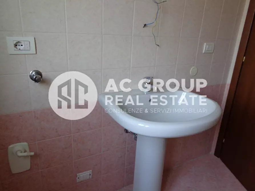 Immagine 10 di Appartamento in affitto  in C.so Europa a Solaro