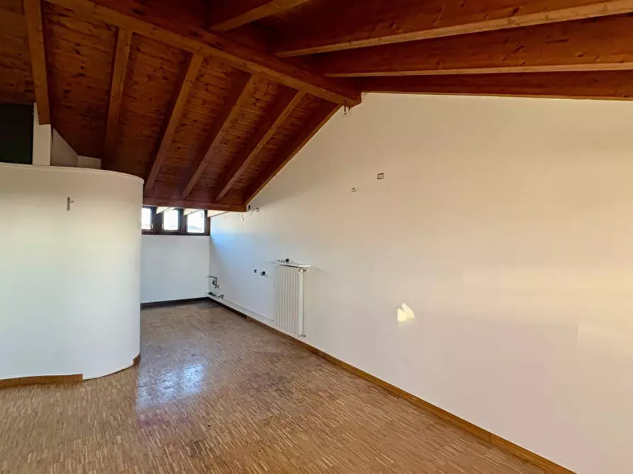 Immagine 2 di Appartamento in vendita  in Via San Bernardino 87, Bergamo a Bergamo