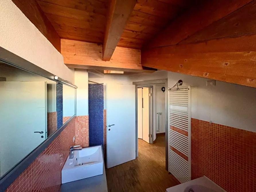 Immagine 4 di Appartamento in vendita  in Via San Bernardino 87, Bergamo a Bergamo
