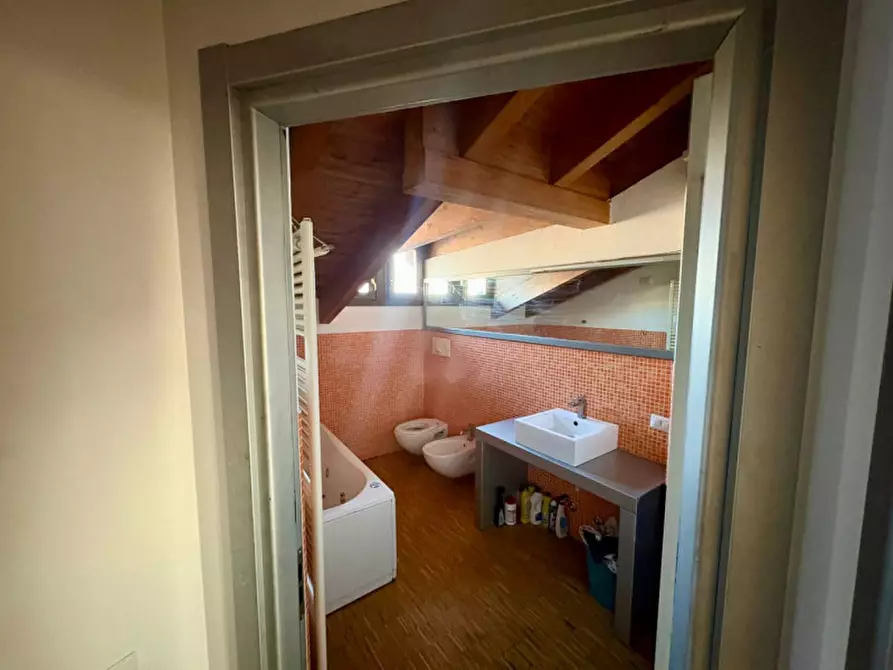 Immagine 4 di Appartamento in vendita  in Via San Bernardino 87, Bergamo a Bergamo