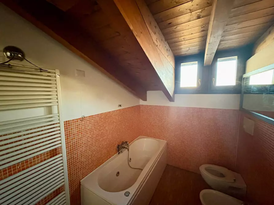 Immagine 6 di Appartamento in vendita  in Via San Bernardino 87, Bergamo a Bergamo