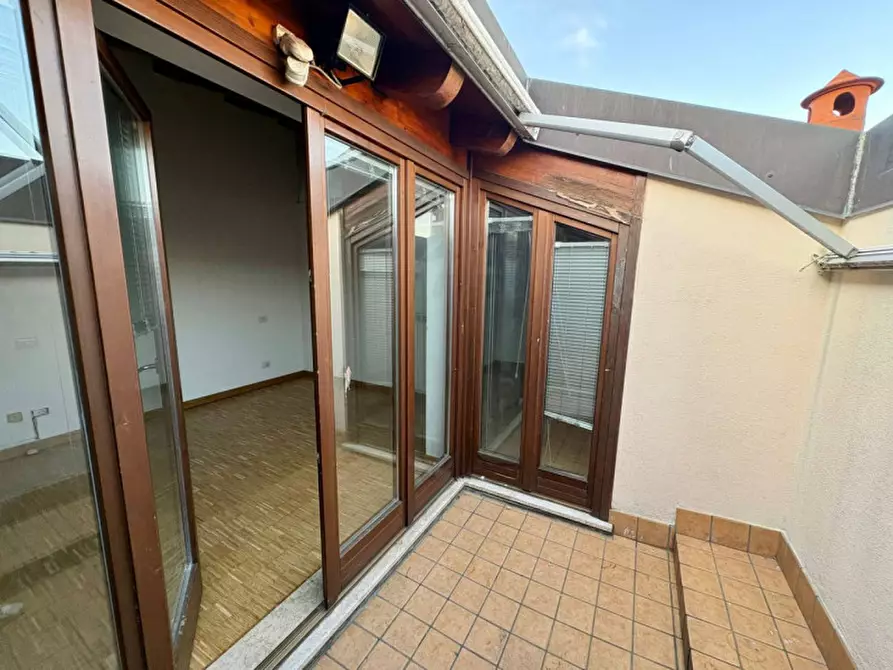 Immagine 8 di Appartamento in vendita  in Via San Bernardino 87, Bergamo a Bergamo