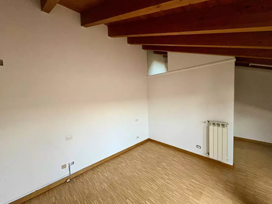 Immagine 10 di Appartamento in vendita  in Via San Bernardino 87, Bergamo a Bergamo