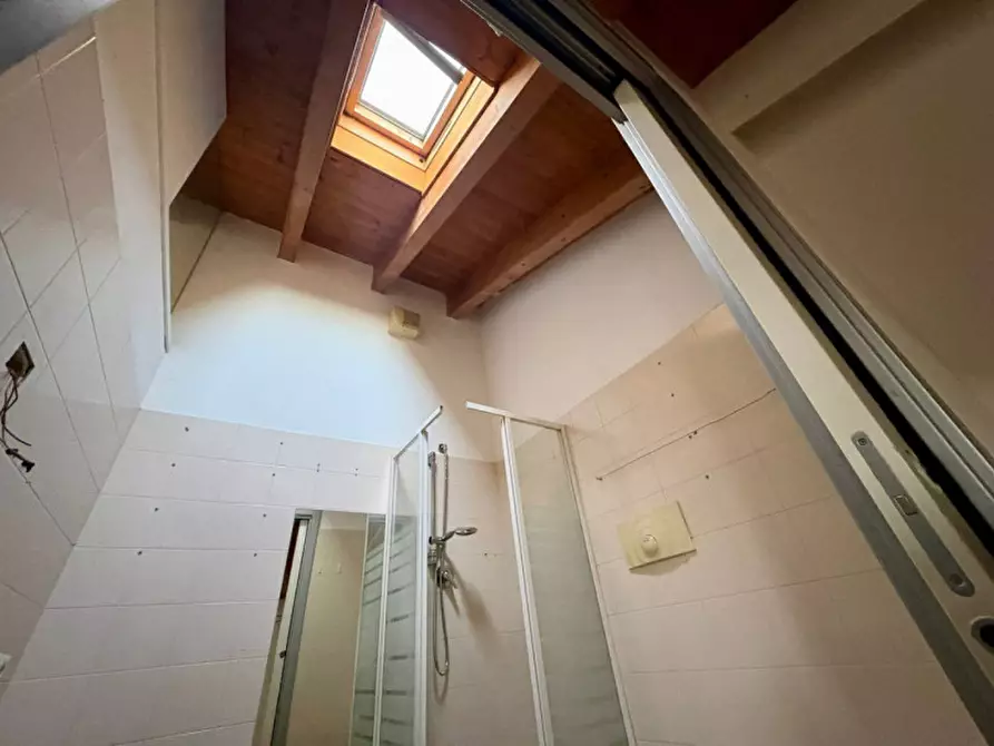 Immagine 15 di Appartamento in vendita  in Via San Bernardino 87, Bergamo a Bergamo