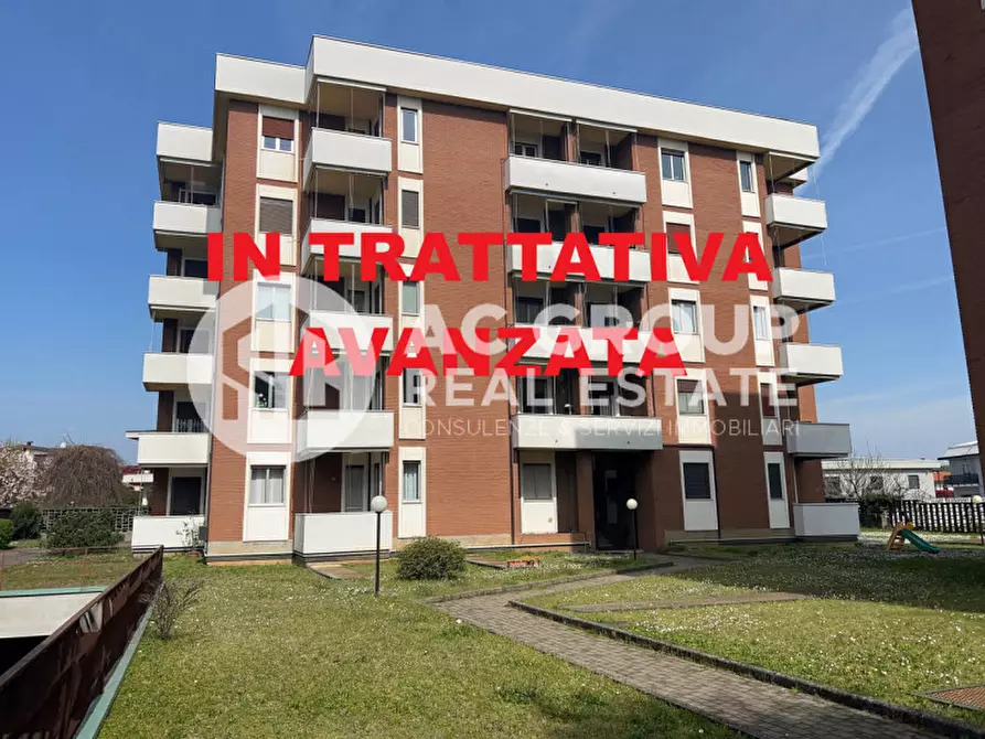 Immagine 1 di Appartamento in vendita  in Via Camillo Benso Conte di Cavour a Rovello Porro