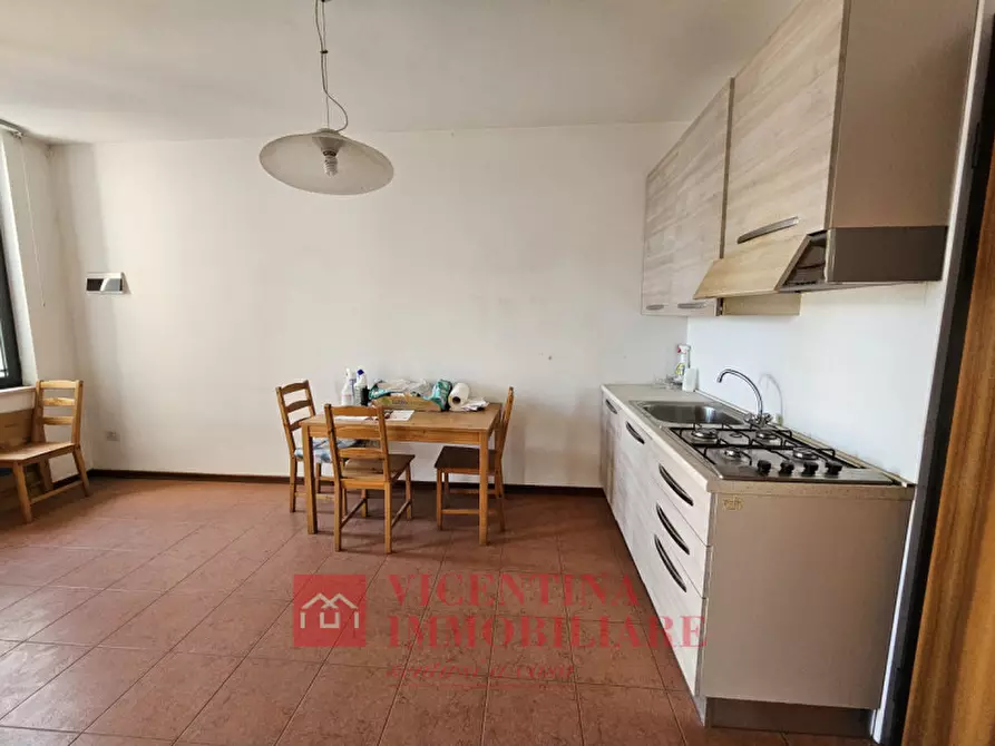 Immagine 3 di Appartamento in vendita  in Viale San Lazzaro 108 a Vicenza