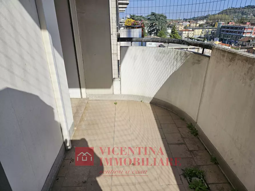 Immagine 13 di Appartamento in vendita  in Viale San Lazzaro 108 a Vicenza