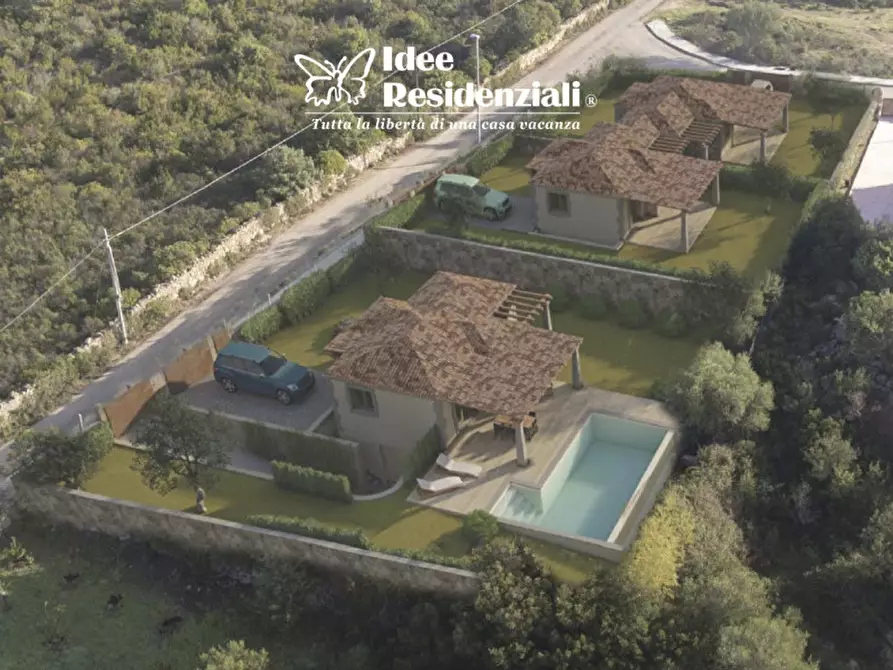 Immagine 2 di Casa indipendente in vendita  a Arzachena