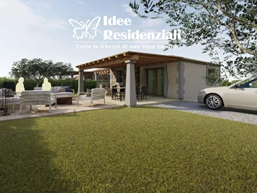 Immagine 3 di Casa indipendente in vendita  a Arzachena