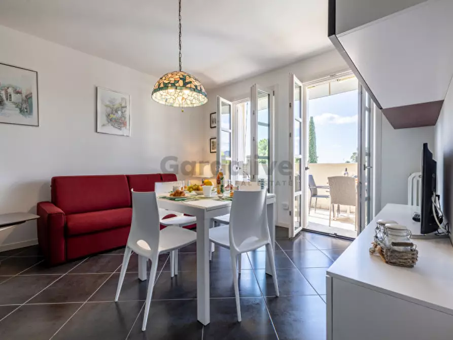 Immagine 3 di Appartamento in vendita  in Viale Ugo Foscolo 134 a Toscolano-Maderno