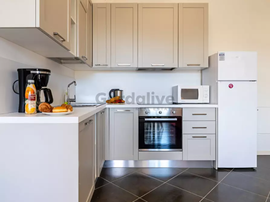 Immagine 5 di Appartamento in vendita  in Viale Ugo Foscolo 134 a Toscolano-Maderno