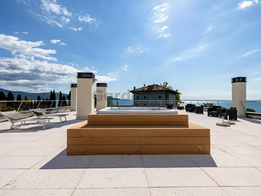 Immagine 12 di Appartamento in vendita  in Viale Ugo Foscolo 134 a Toscolano-Maderno