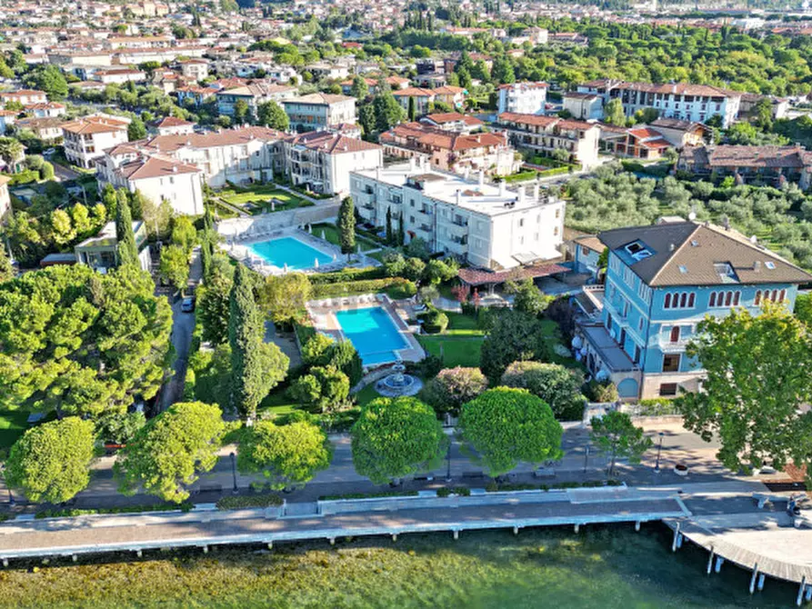 Immagine 15 di Appartamento in vendita  in Viale Ugo Foscolo 134 a Toscolano-Maderno