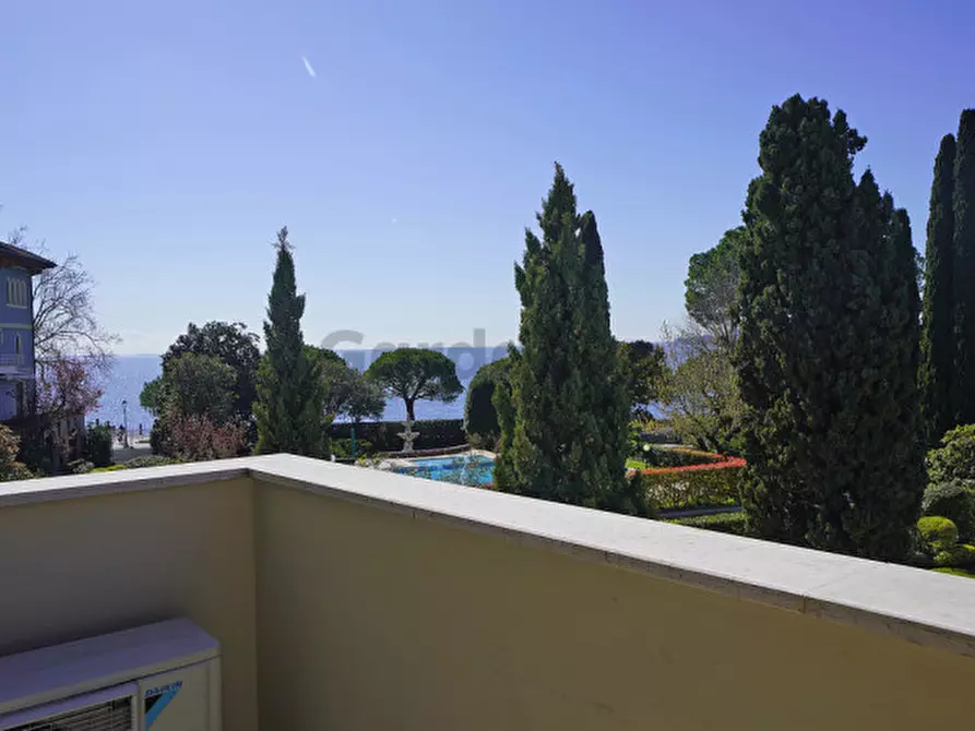 Immagine 35 di Appartamento in vendita  in Viale Ugo Foscolo 134 a Toscolano-Maderno