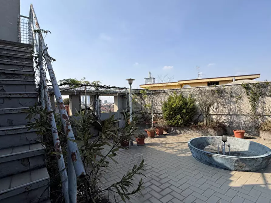 Immagine 28 di Attico in vendita  in Via Gian Giacomo Mora 11 a Milano