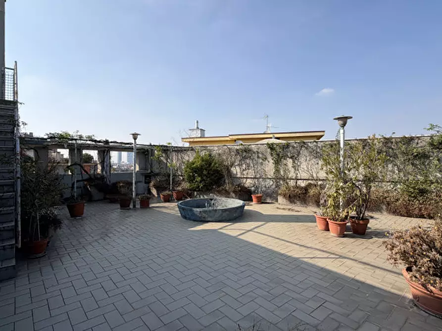 Immagine 34 di Attico in vendita  in Via Gian Giacomo Mora 11 a Milano