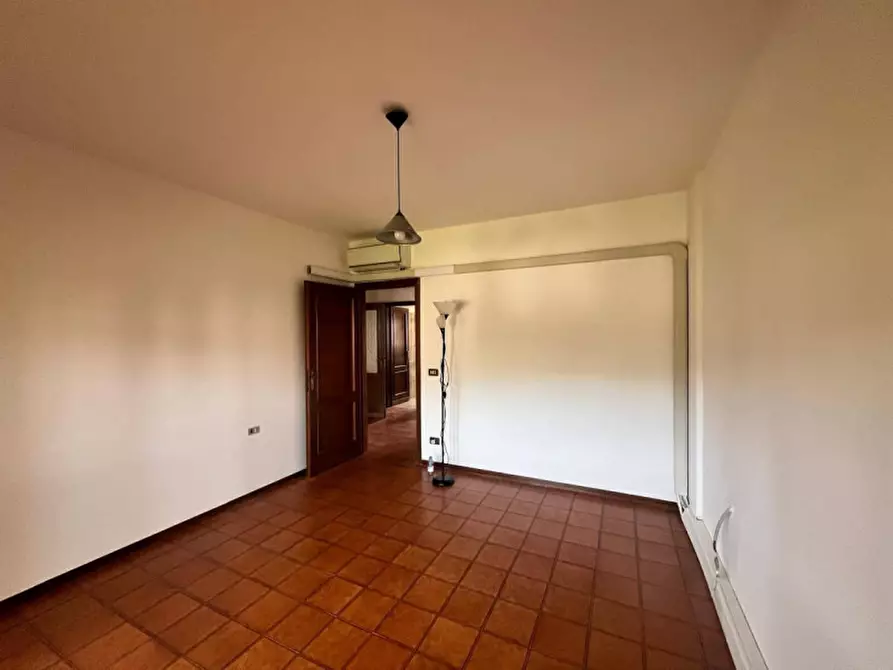 Immagine 9 di Appartamento in vendita  in Via Bachelet, 15 a Cascina