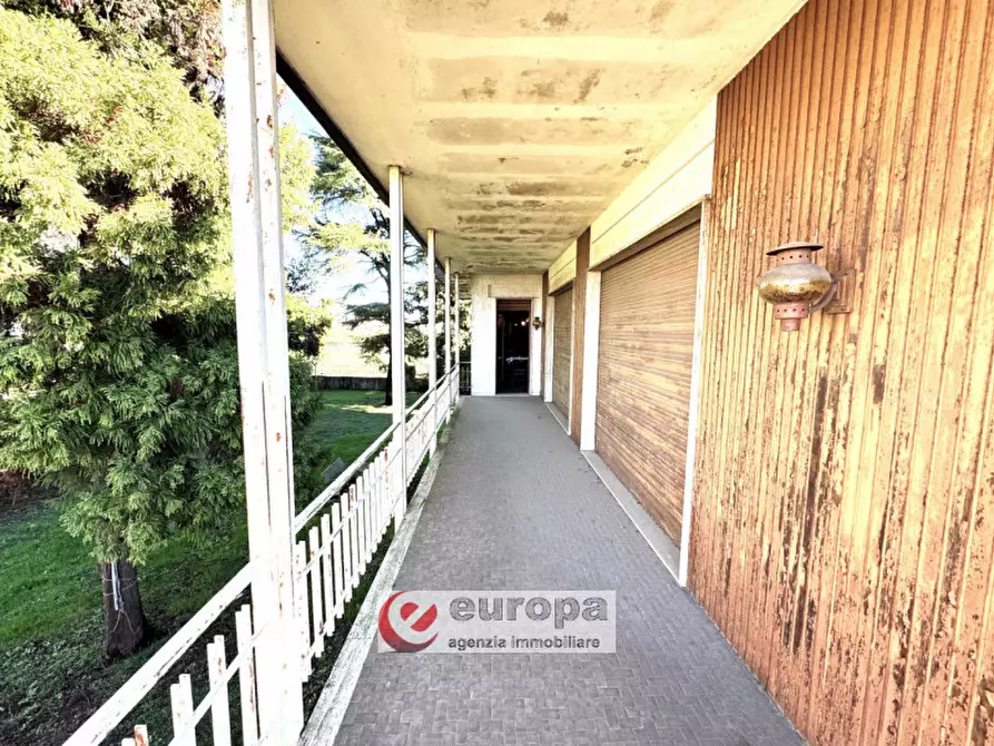 Immagine 10 di Casa indipendente in vendita  in VIA DE AMICIS a Montecchio Maggiore