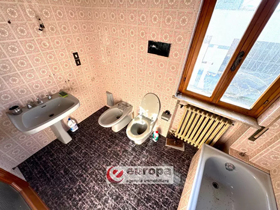 Immagine 14 di Casa indipendente in vendita  in VIA DE AMICIS a Montecchio Maggiore