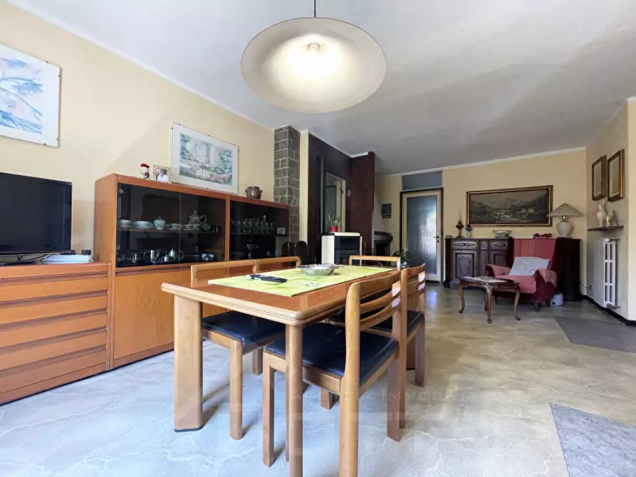 Immagine 7 di Appartamento in vendita  in via Torre 40 a Bolzano Novarese