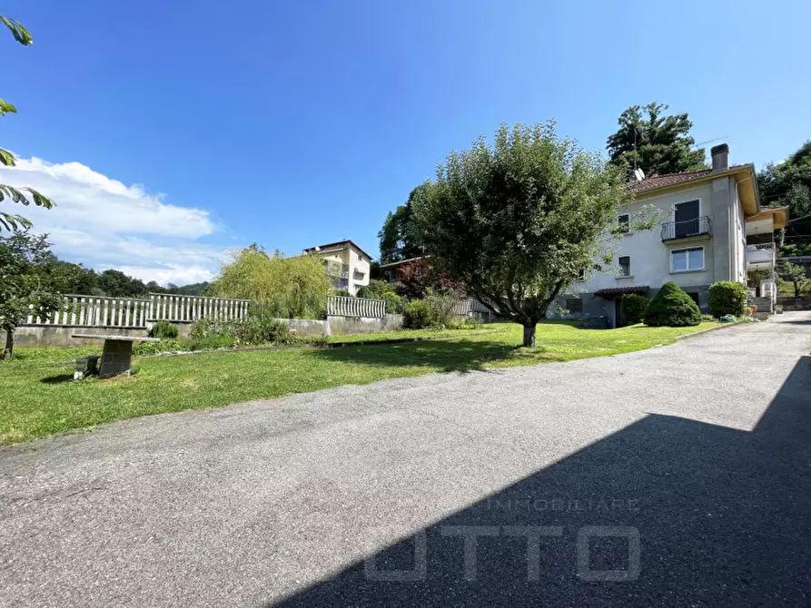 Immagine 23 di Appartamento in vendita  in via Torre 40 a Bolzano Novarese