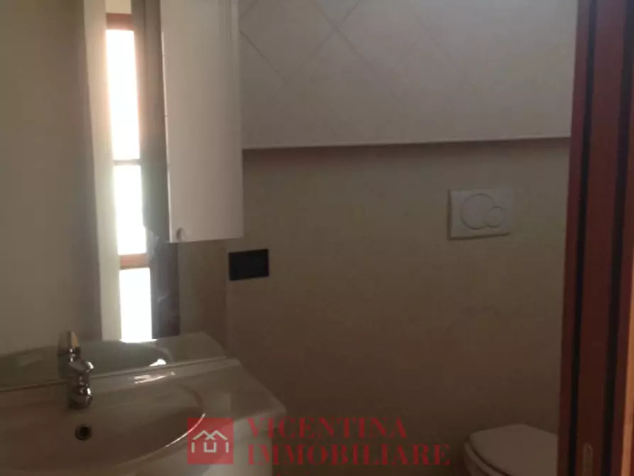 Immagine 11 di Appartamento in vendita  in viale anconetta a Vicenza