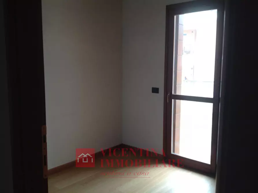 Immagine 13 di Appartamento in vendita  in viale anconetta a Vicenza