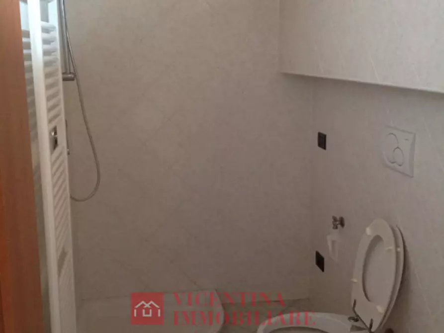 Immagine 16 di Appartamento in vendita  in viale anconetta a Vicenza