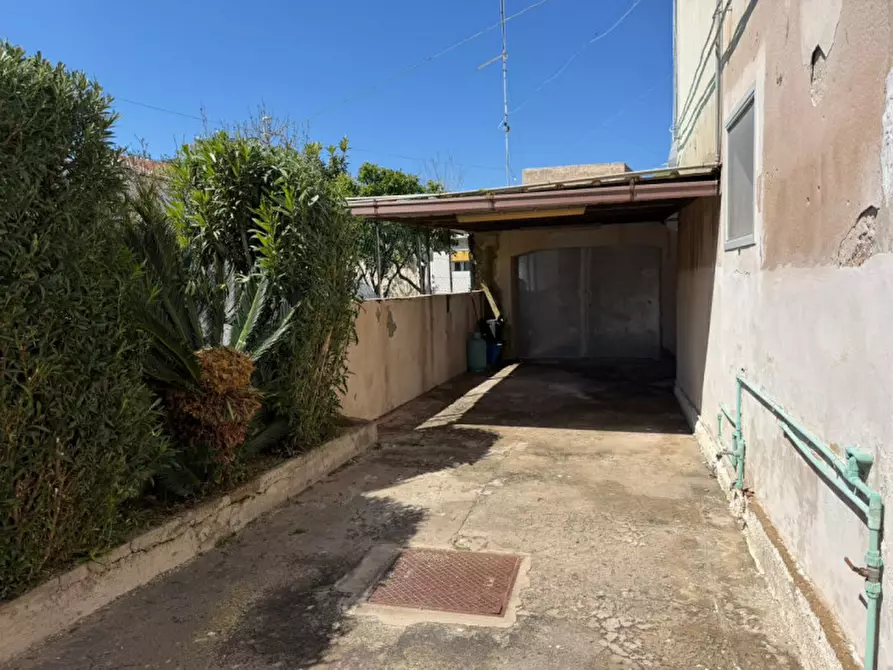 Immagine 13 di Appartamento in vendita  in Via Suor Maria Rosa Zangara 3 a Siracusa