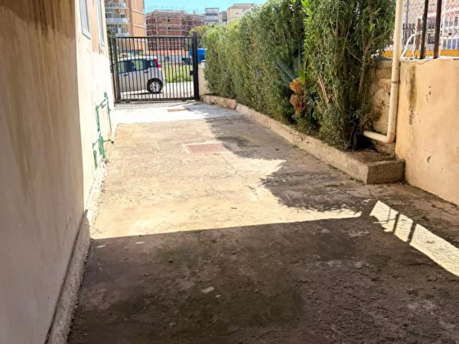 Immagine 15 di Appartamento in vendita  in Via Suor Maria Rosa Zangara 3 a Siracusa