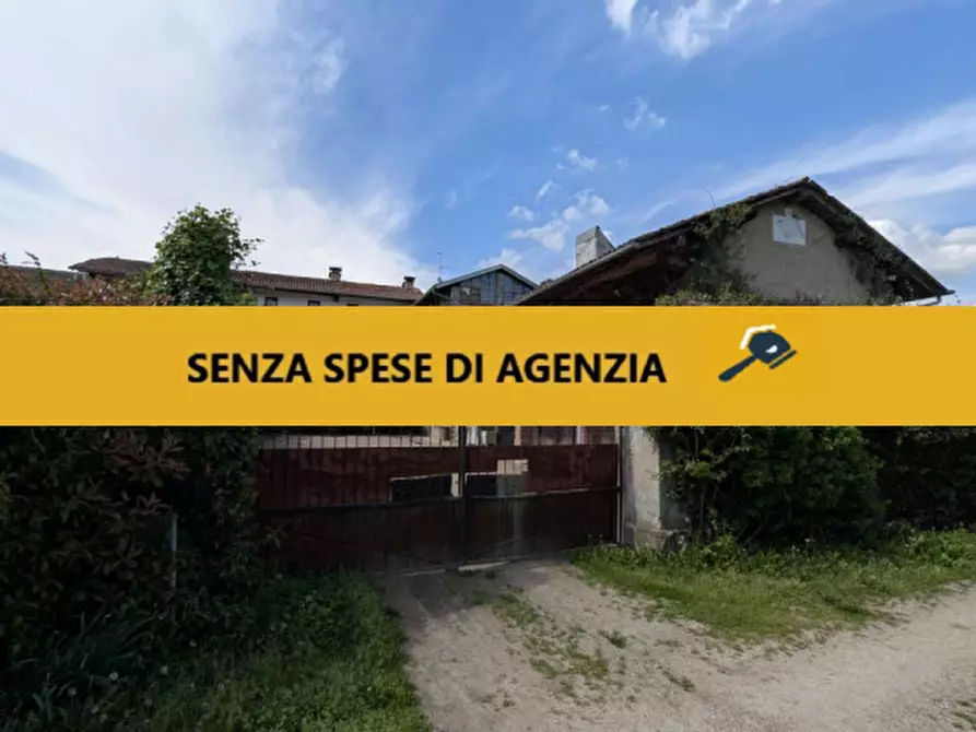 Immagine 1 di Agriturismo in vendita  in Cascina Moretta, 1, 28015 Momo NO, Italia a Momo