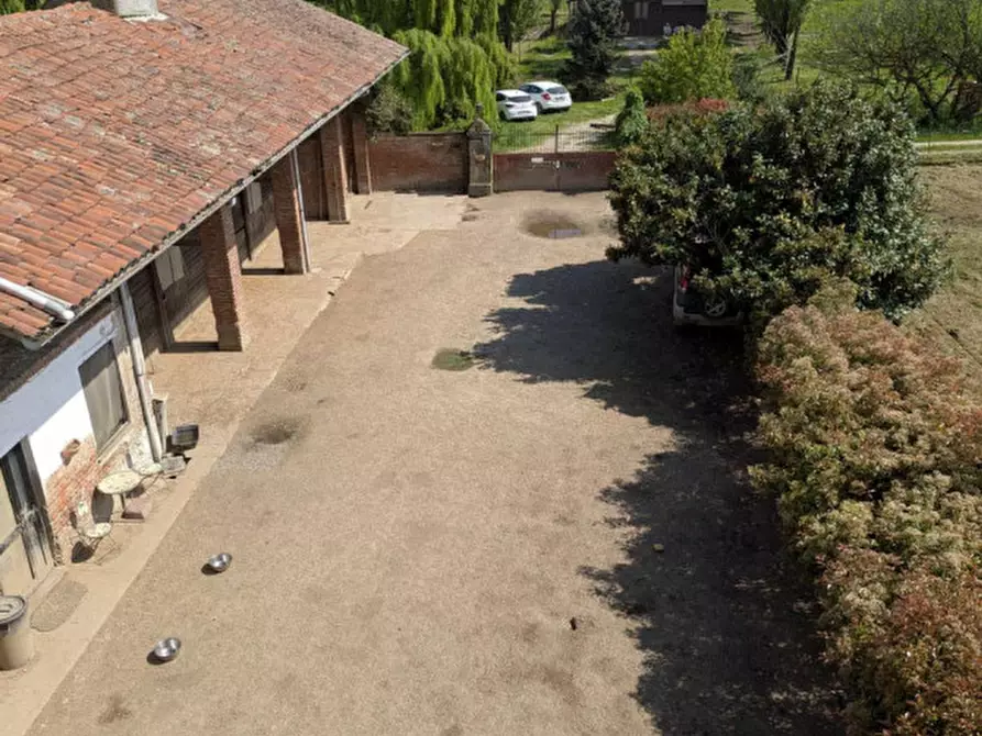 Immagine 9 di Agriturismo in vendita  in Cascina Moretta, 1, 28015 Momo NO, Italia a Momo