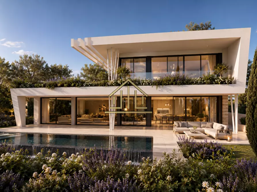 Immagine 1 di Villa in vendita  in Via Sant'Anna a Lonato del Garda